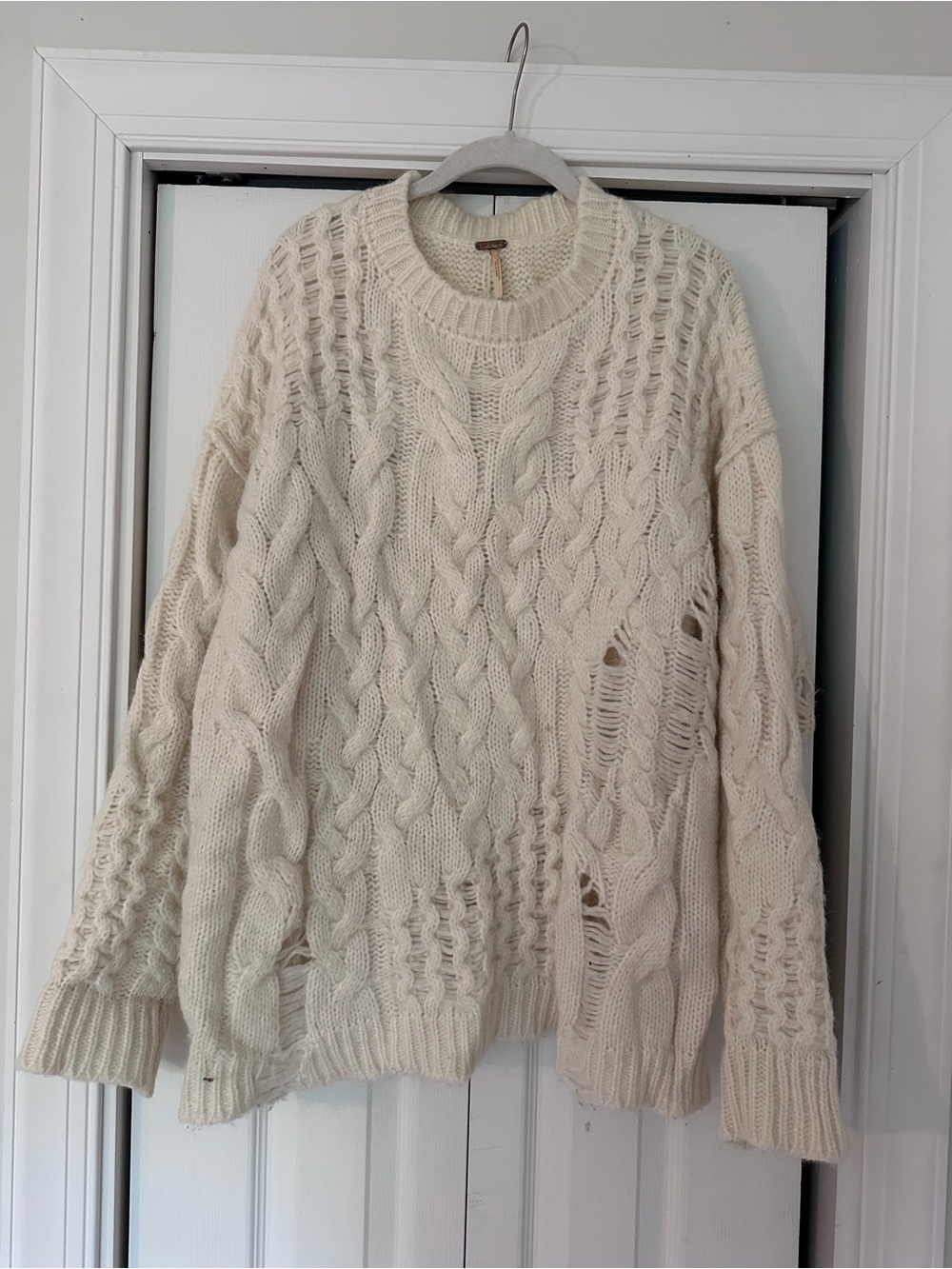 Women’s Cream Cable Knit Sweater